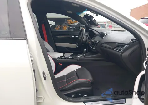 2023 Cadillac Ct5-V V-Series Blackwing z USA, uszkodzony, nr VIN 1G6DY5R60P0961922